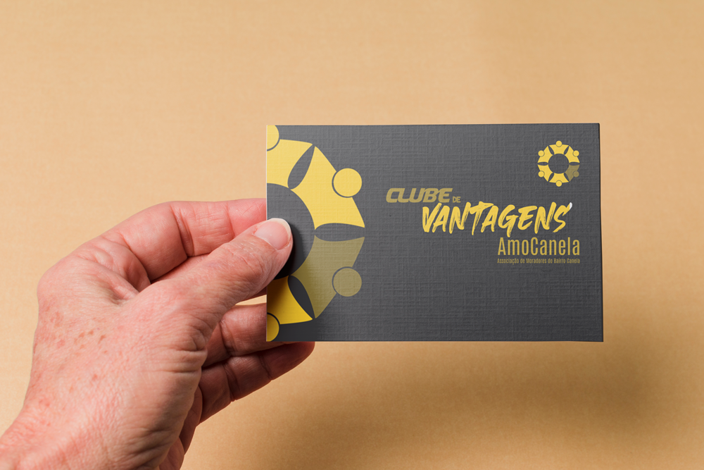 1.mockup-cartão-mão